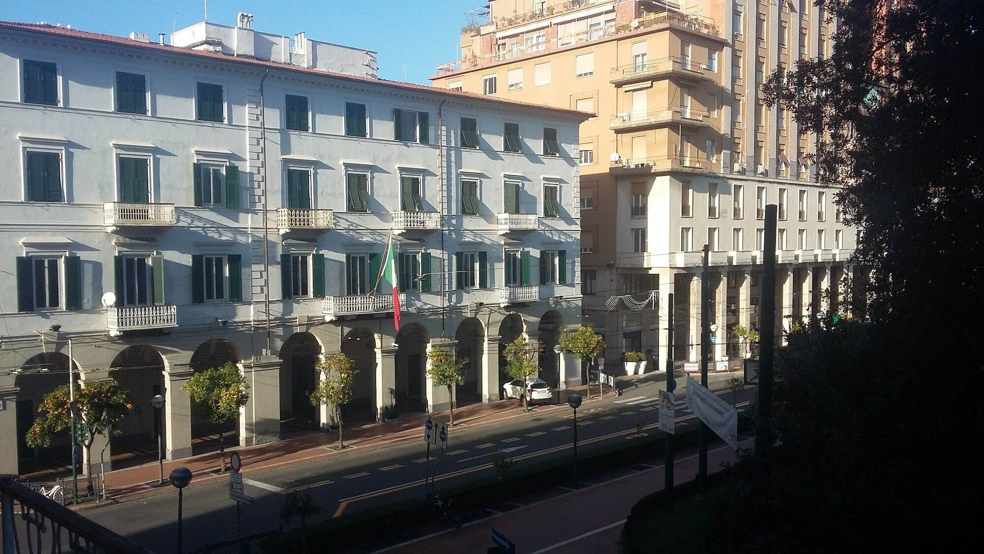 Residenza Viani 2* La Spezia